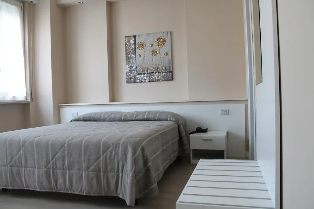 Hotel Cremona Viale 3*,  Italien